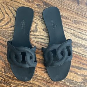 Hermes Aloha Rubber Beach Sandals Size 38 (size 6.5)